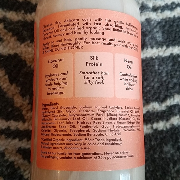 Shea moisture shampoo - Picture 3 of 3
